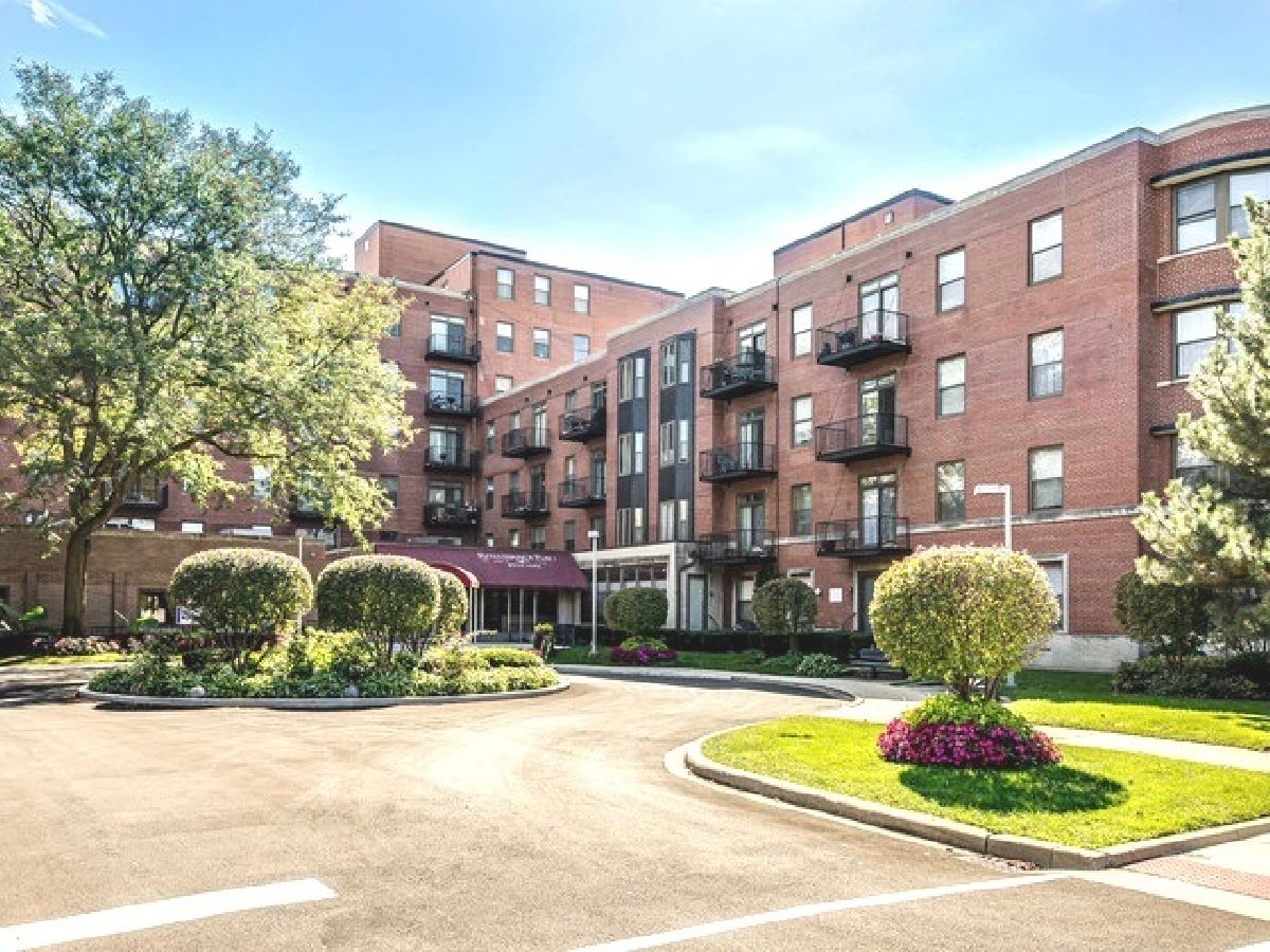 Condos & Townhomes & Homes Sold Renaissance Place Chicago Illinois, 5200 Ellis