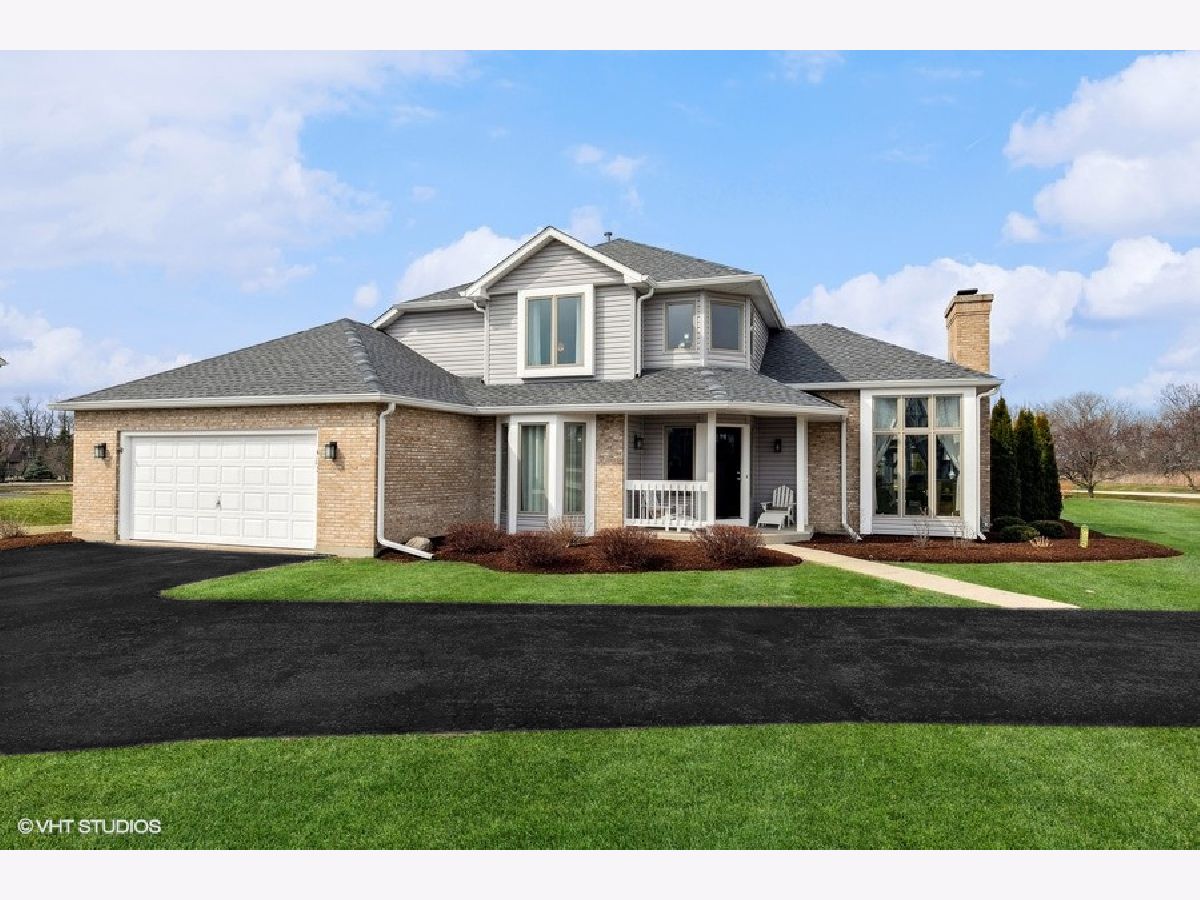 Homes Sold Deerwood Estates Mchenry Illinois, 613 Silver Glen