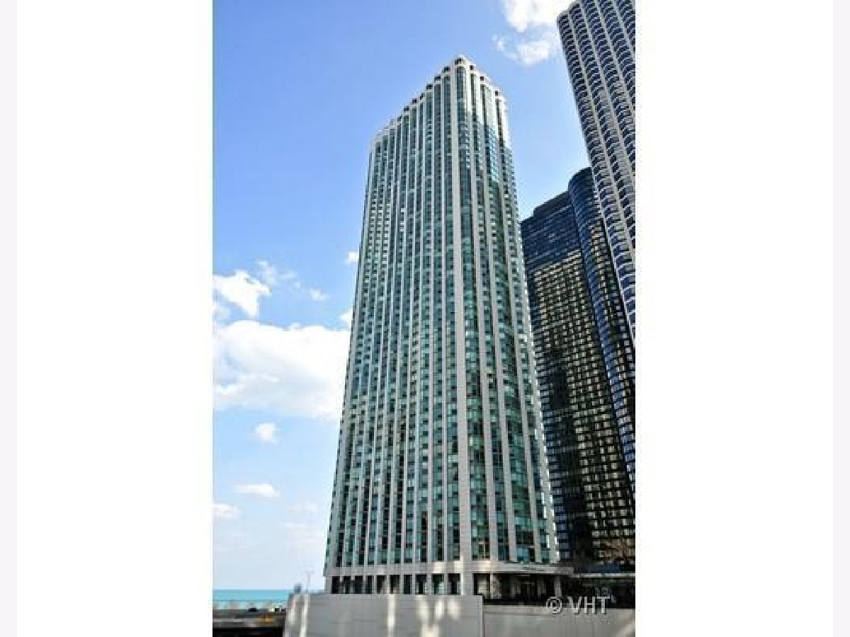 Condominiums Sold Park Shore Condos Chicago Illinois, 195 Harbor