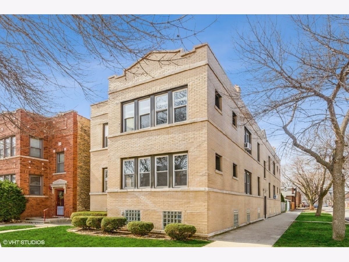 Condominiums & Homes Rented Horner Park Chicago Illinois, 2901 Byron