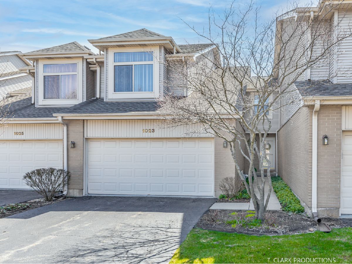 Townhomes Sold Tuscany On The Pond Schaumburg Illinois, 1023 Angela