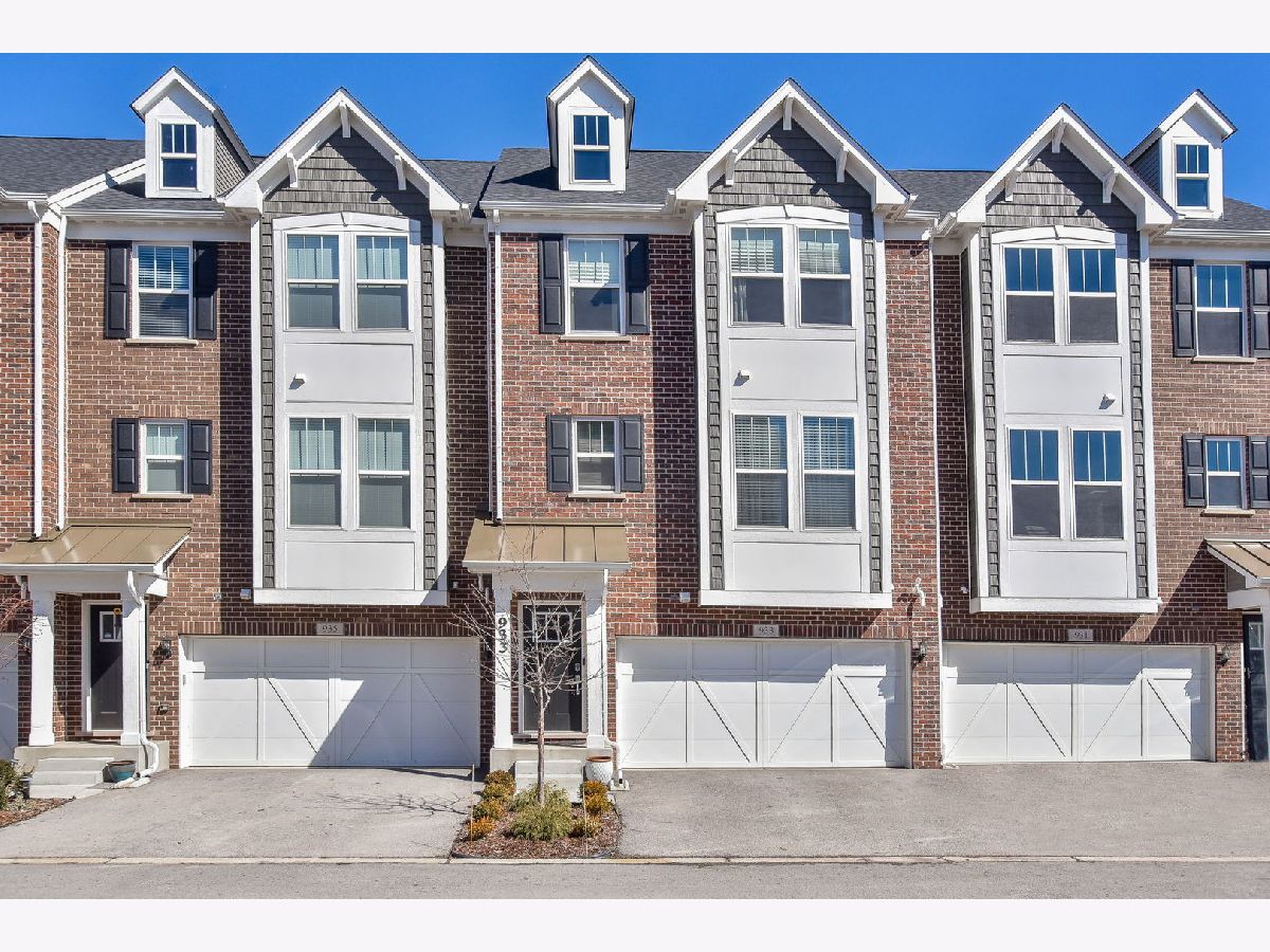 Condos & Townhomes Sold Columbia Park Townes Naperville Illinois, 933 Coletta