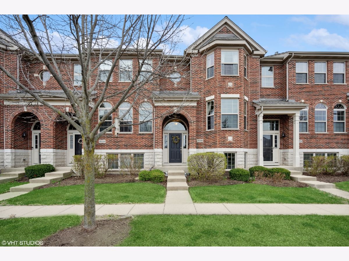 Townhomes Sold Shelburne Farms Winfield Illinois, 27W732 Hodges
