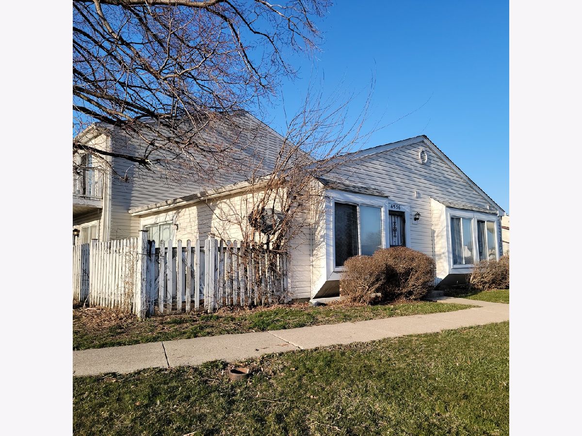 Townhomes & Homes Sold Provincetown Country Club Hills Illinois, 4536 Provincetown