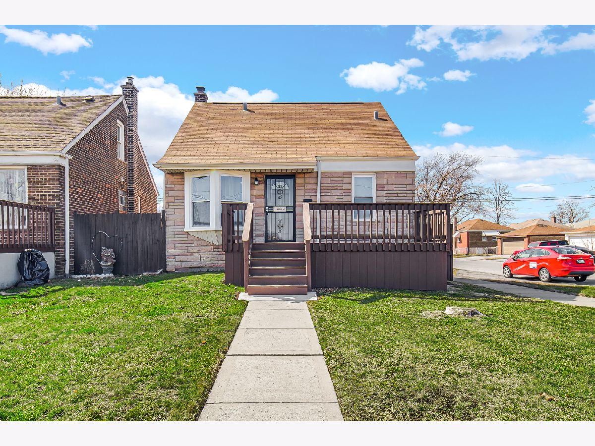 Homes & Condos & Townhomes Sold Fair Elms Chicago Illinois, 10900 State Line