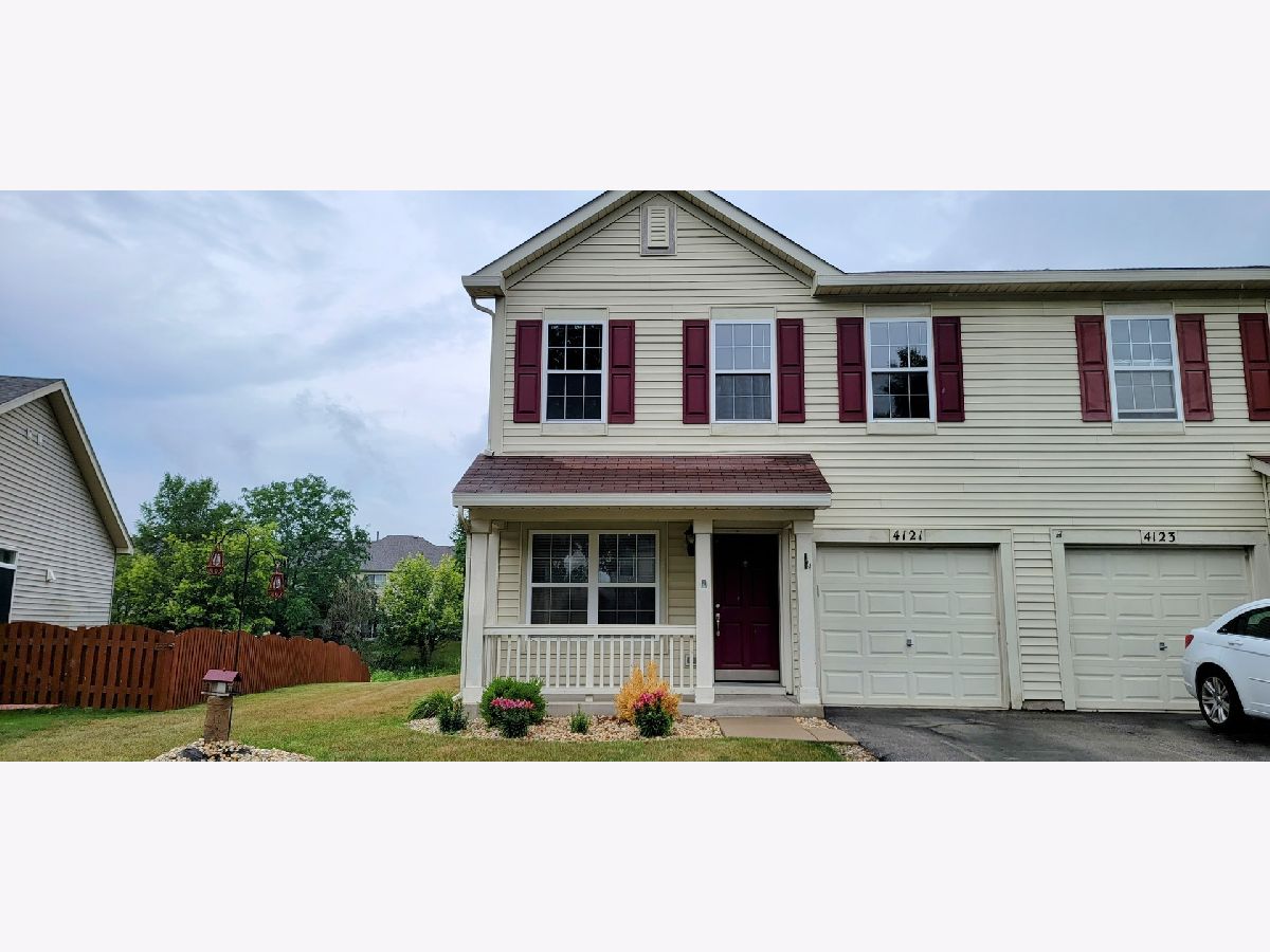 Homes & Townhomes & Condos Rented Lakewood Springs Plano Illinois, 4121 Klatt