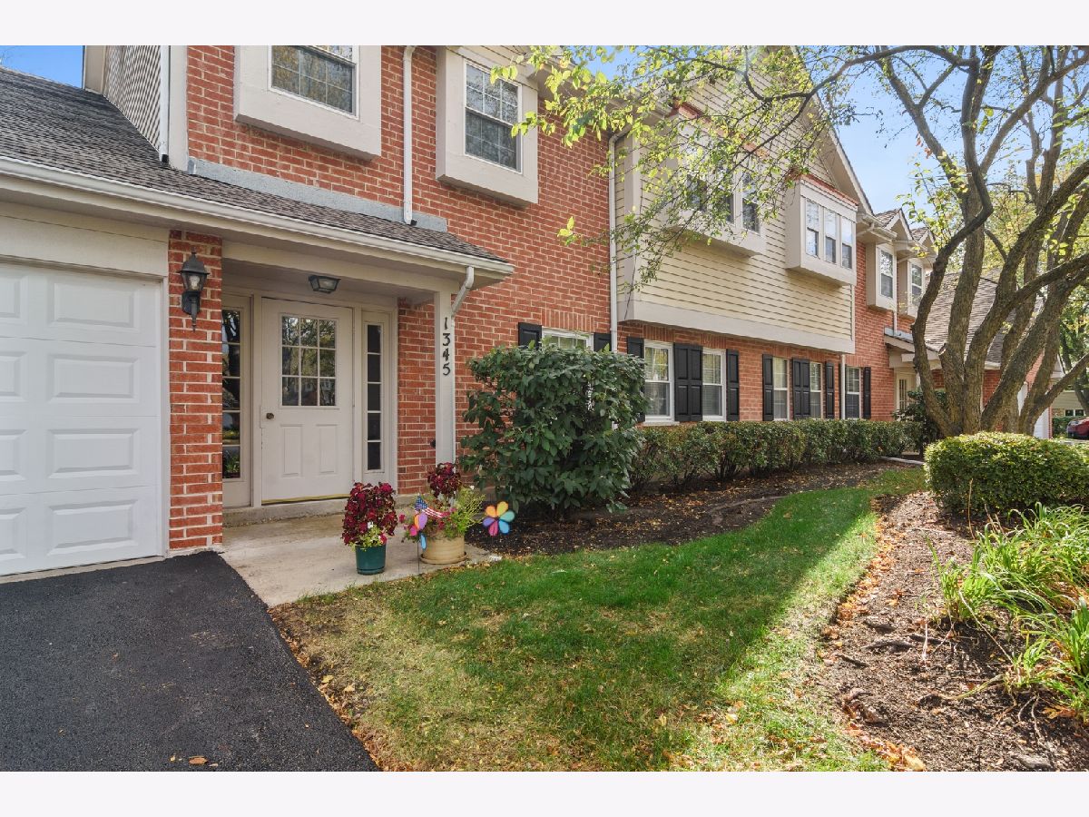 Condos & Townhomes Sold Harvest Run Palatine Illinois, 1345 Evergreen