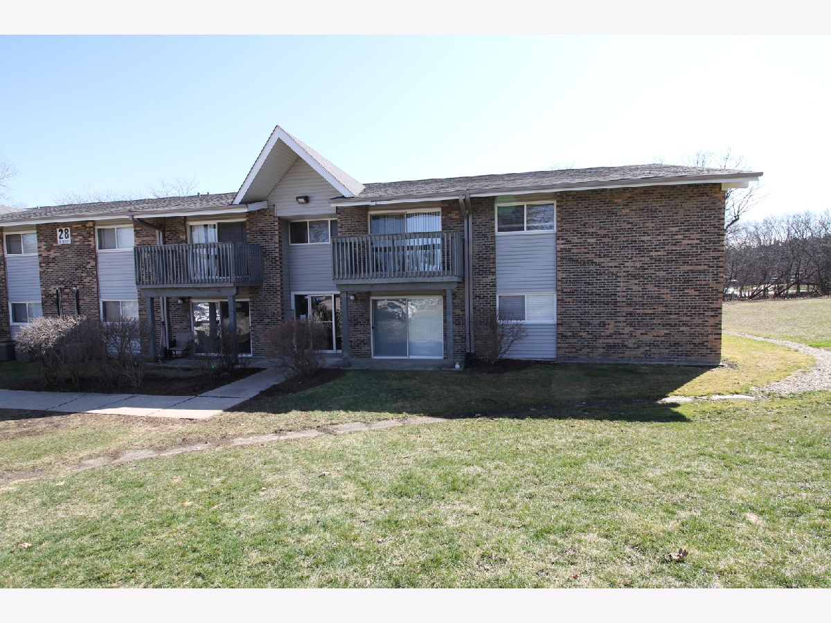 Condominiums Rented Waterfall Glen Willowbrook Illinois, 16W525 Mockingbird
