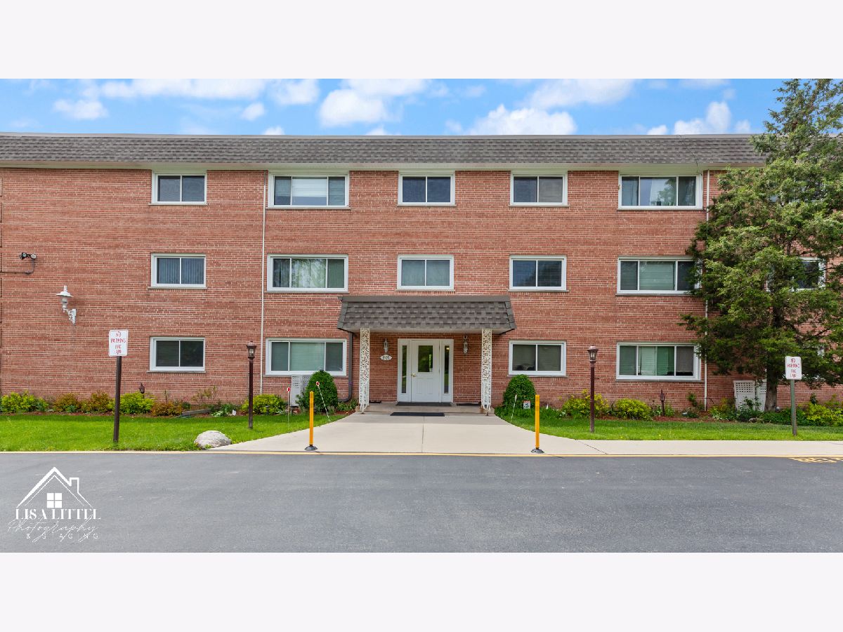 Condominiums Sold Deerview Condos Des Plaines Illinois, 1925 Oakton