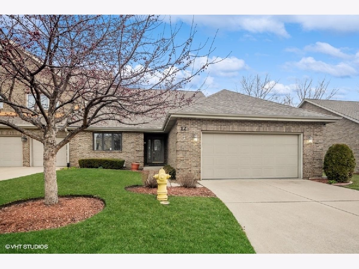Condos & Townhomes Sold Kenilworth Courts Lombard Illinois, 12 Kenilworth