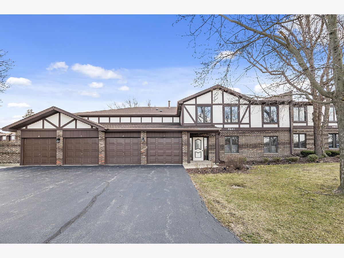 Condominiums & Homes Sold Mill Creek Palos Park Illinois, 9803 Creek