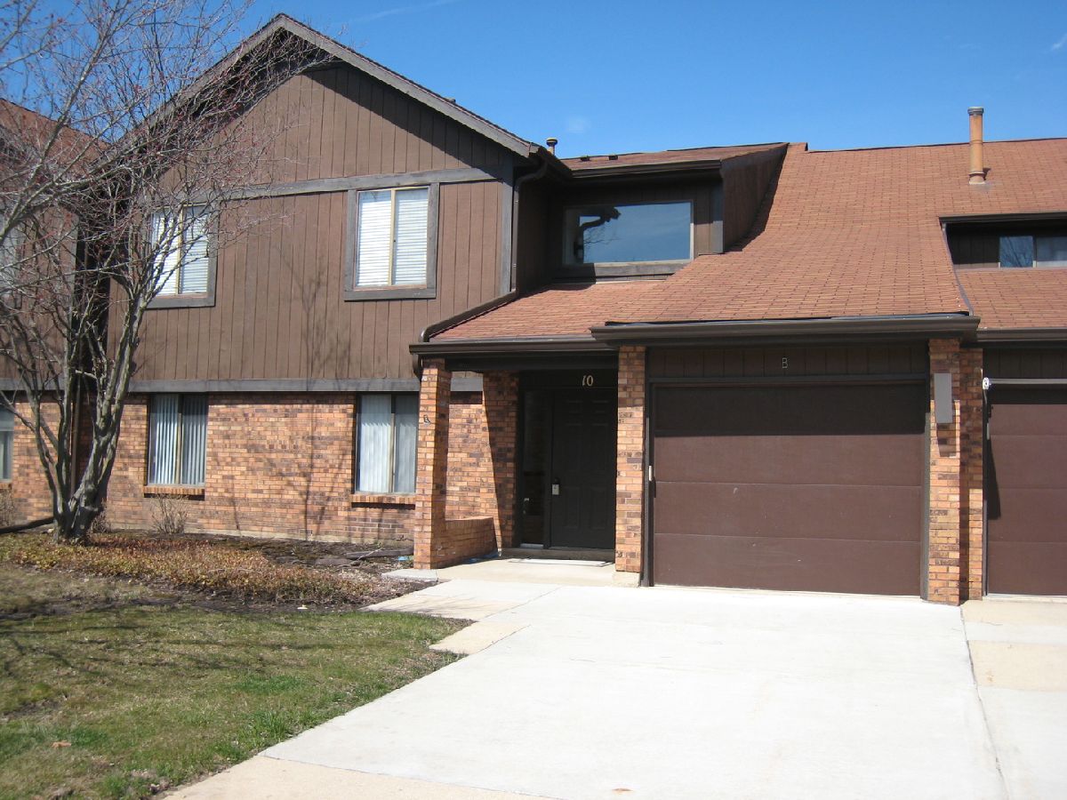 Homes & Condominiums Sold Century Oaks Elgin Illinois, 10 Creekside