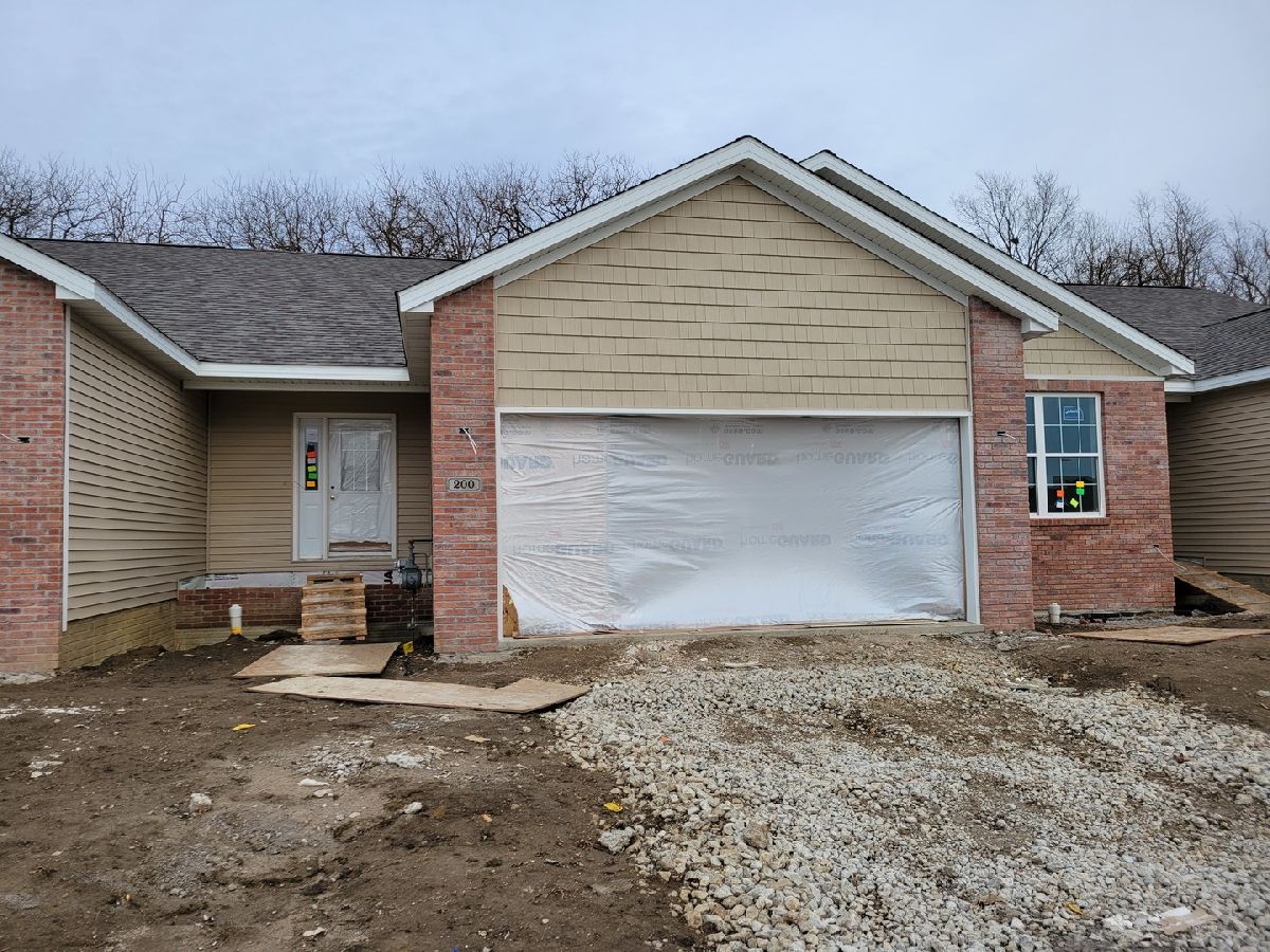 Condos & Townhomes & Homes Sold Prairie Gardens Normal Illinois, 200 Cassidy