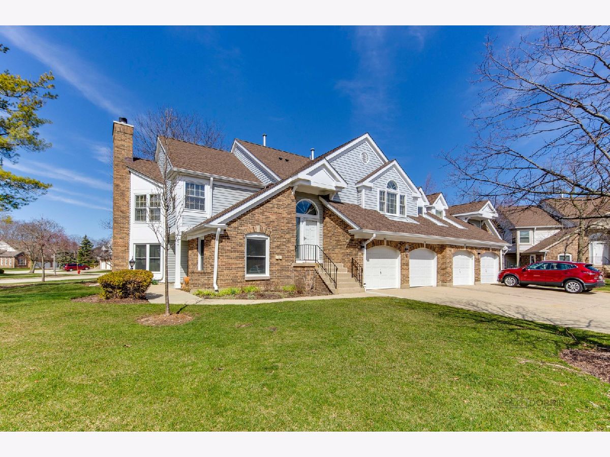 Townhomes & Condos & Homes Rented Woodlands Of Fiore Buffalo Grove Illinois, 262 Willow