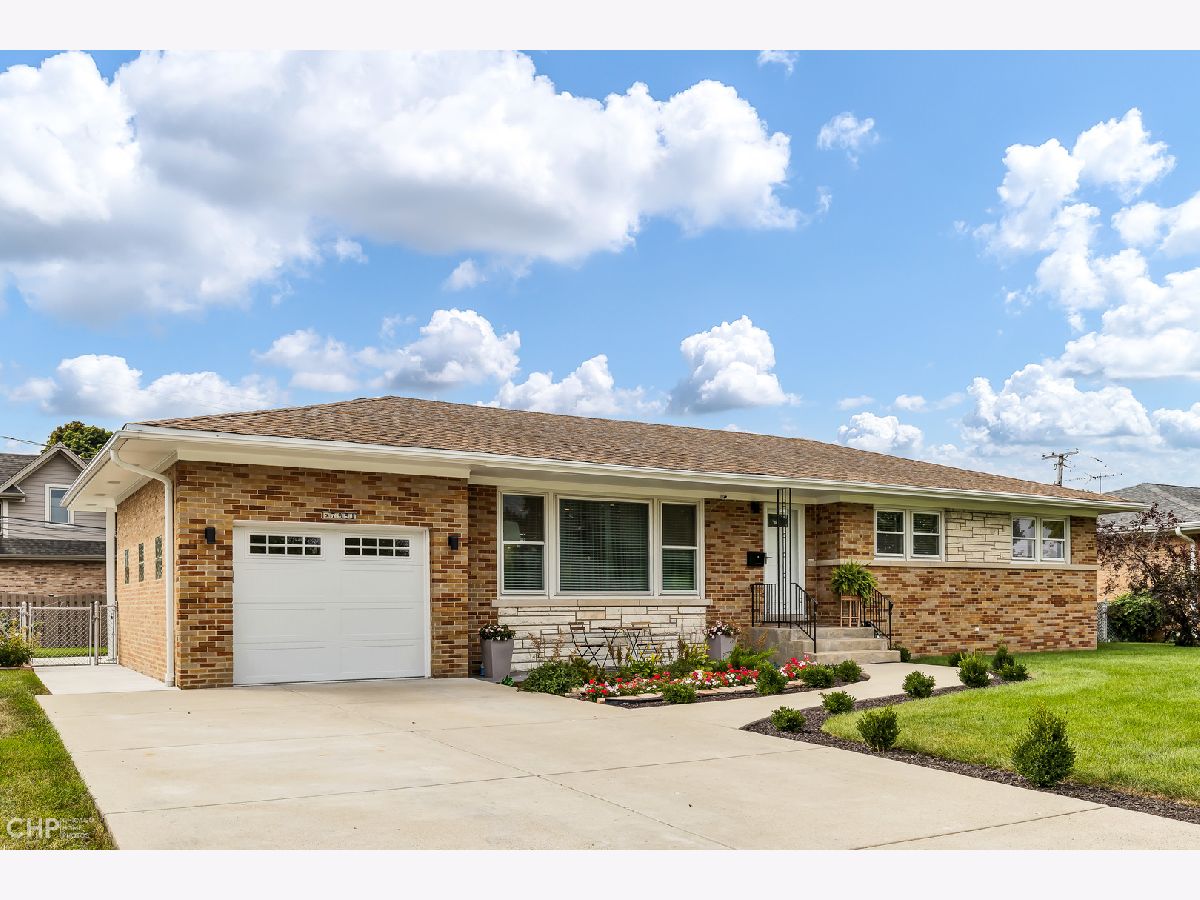  Sold Norwood Park Illinois, 7951 Bryn Mawr