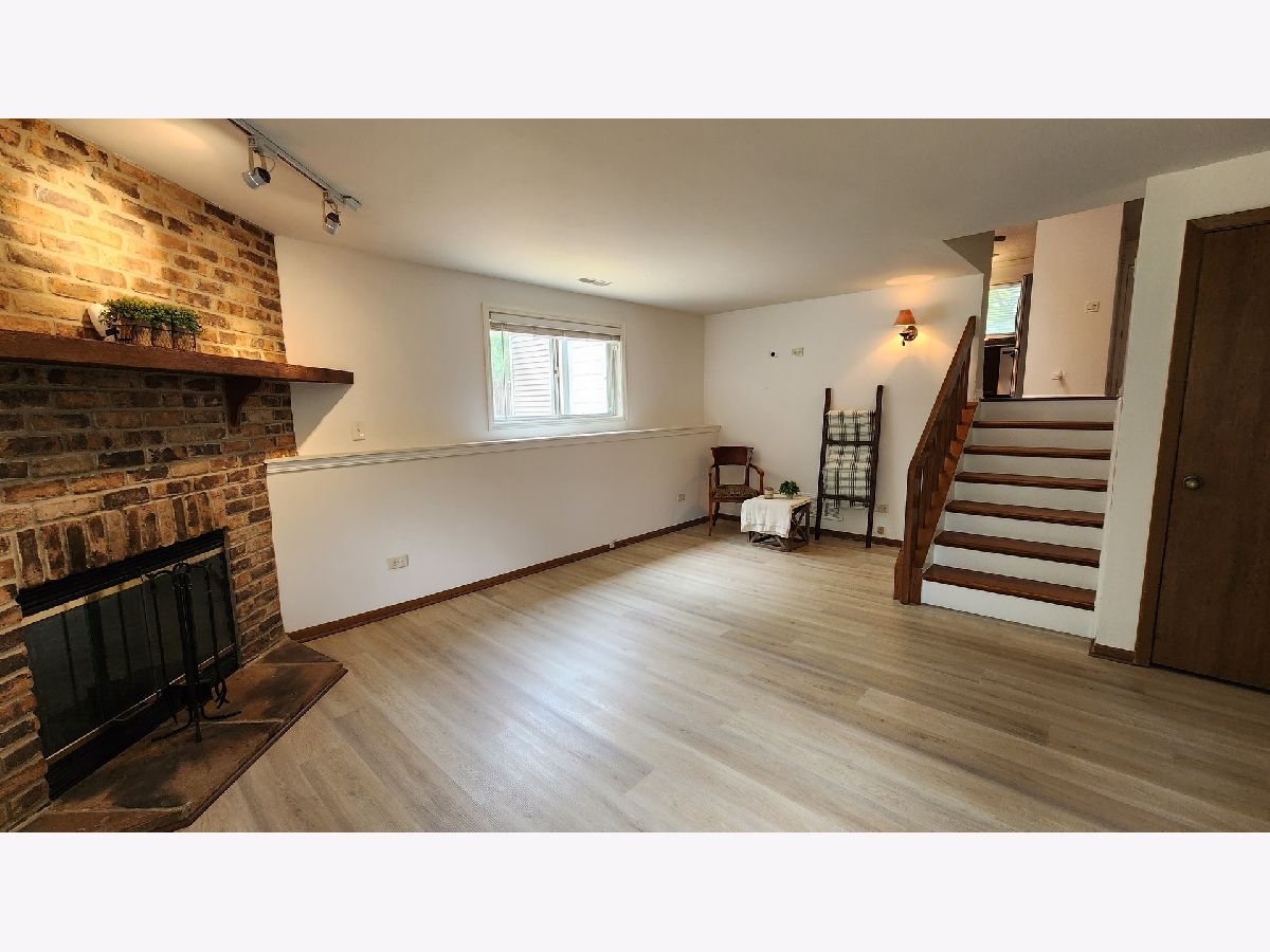 Homes Rented Brook Crossing Naperville Illinois, 1320 Windemere