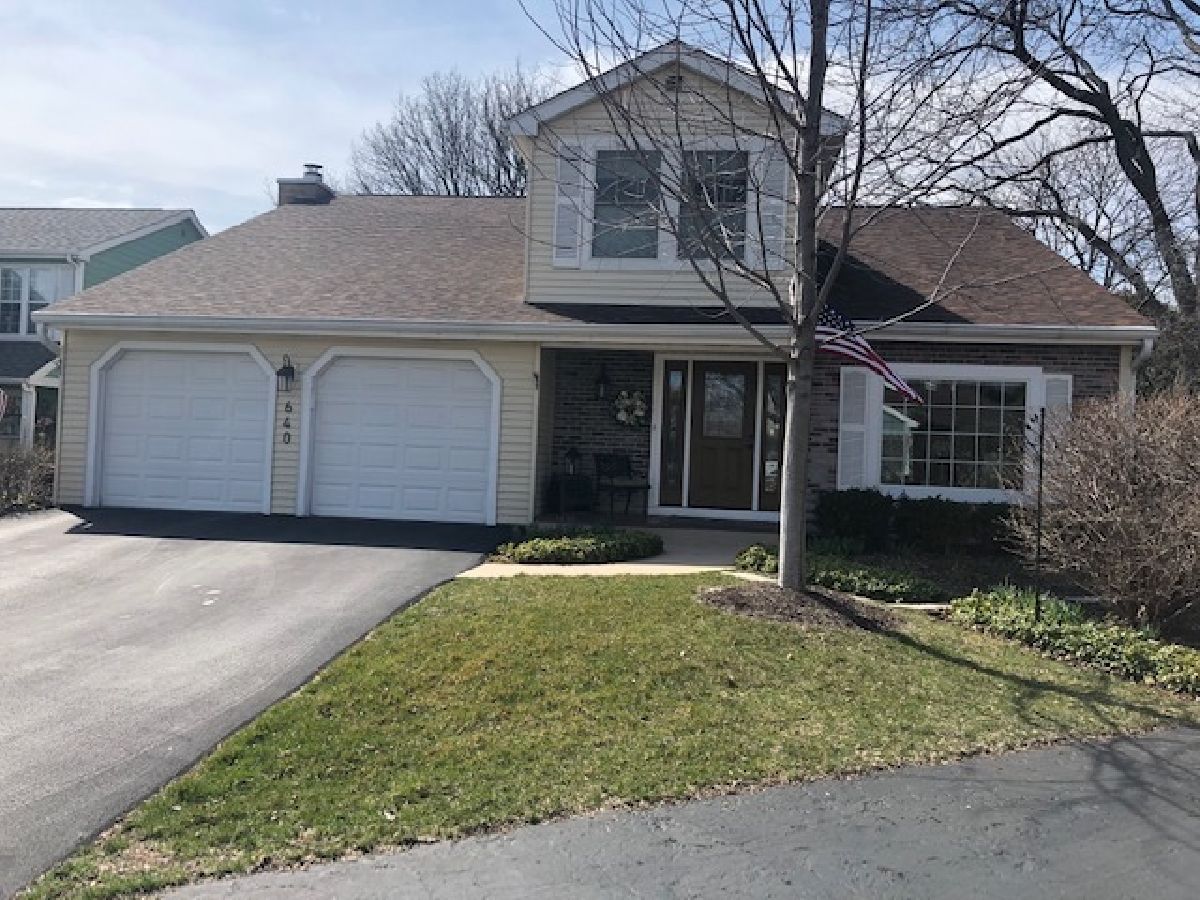 Homes & Condos & Townhomes Sold Stoneybrook Gurnee Illinois, 640 Williams