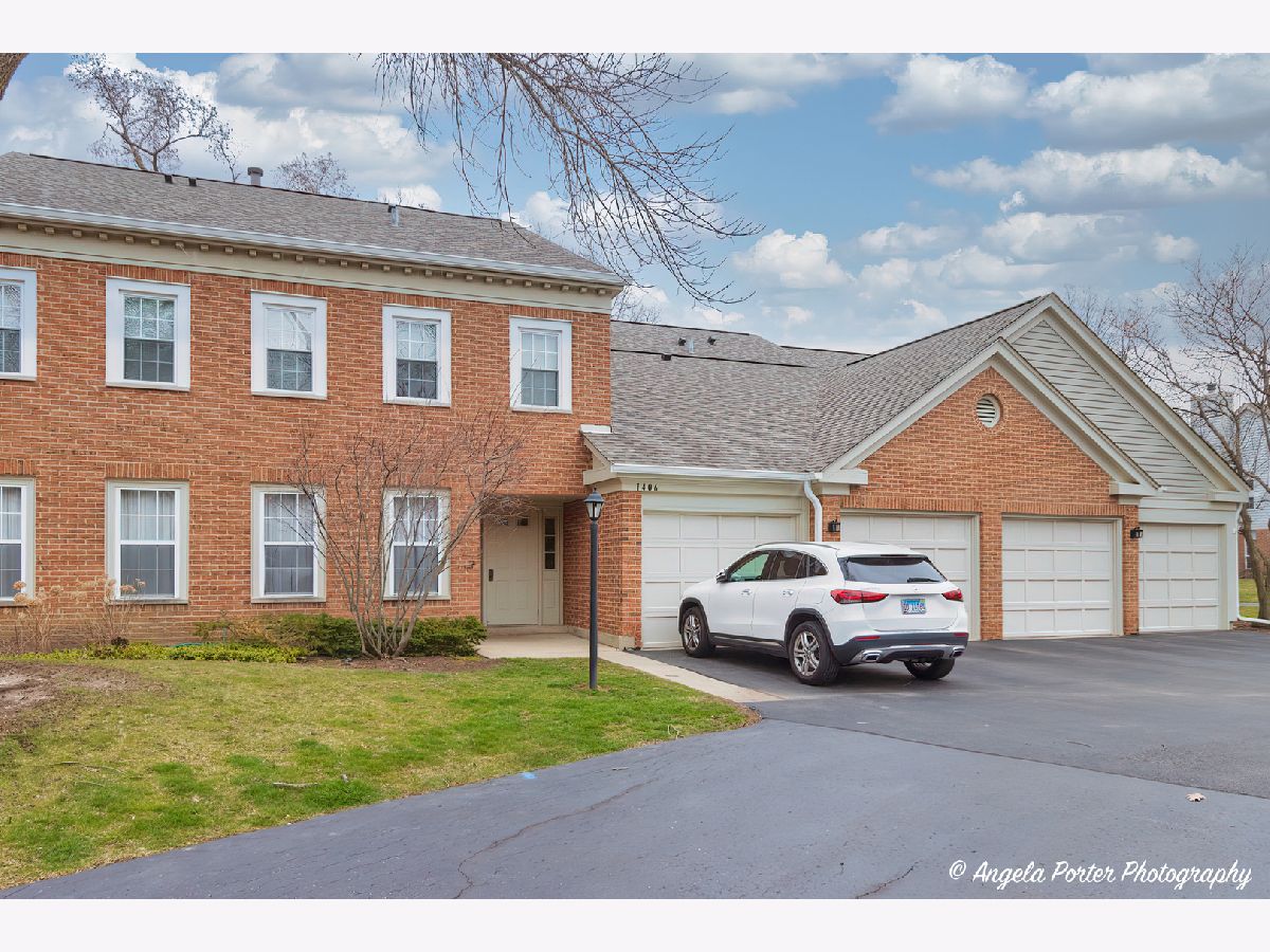 Arlington Club Wheeling IL, Townhomes & Condos For Sale & For Rent