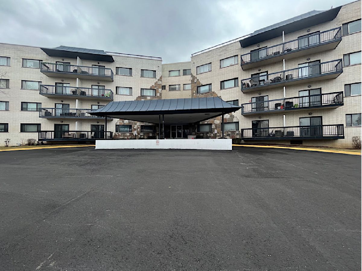 Condominiums Sold Forest Villa Condominium Countryside Illinois, 6700 Brainard