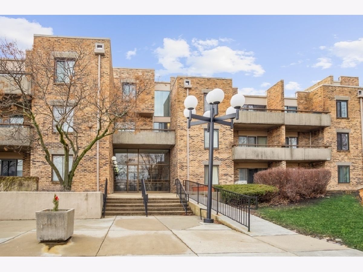Condos & Townhomes Sold Walden Schaumburg Illinois, 1912 Prairie