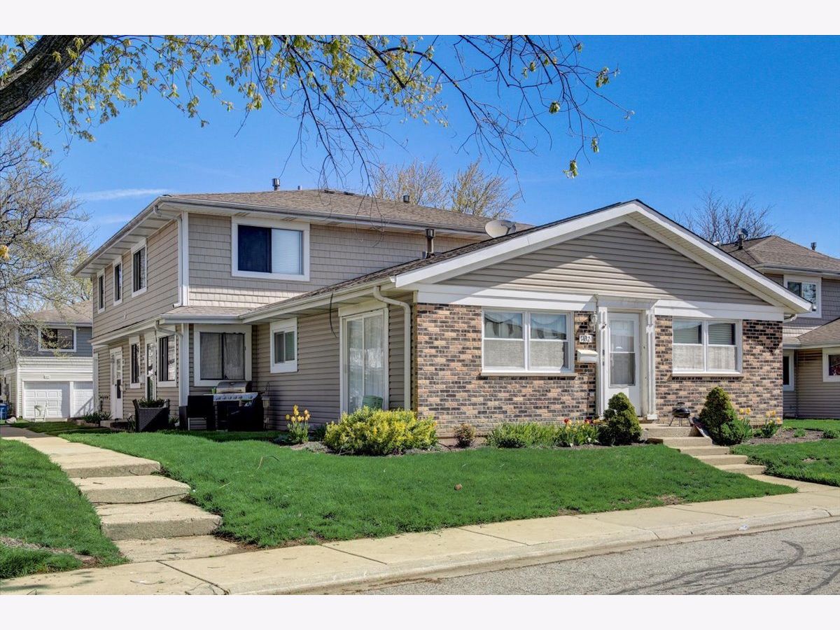 Townhomes & Condos Sold Fremont Junction Hanover Park Illinois, 1434 Bear Flag