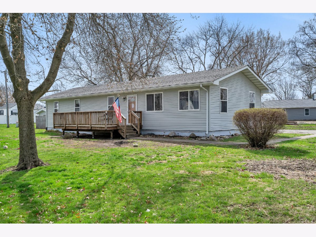  Sold Carbon Hill Illinois, 685 Perry