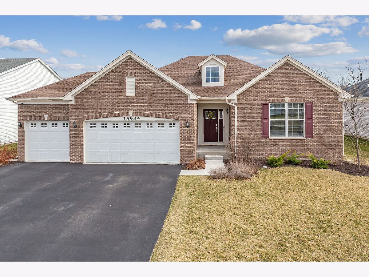 Homes Sold North Point At Springbank Plainfield Illinois, 15934 Selfridge