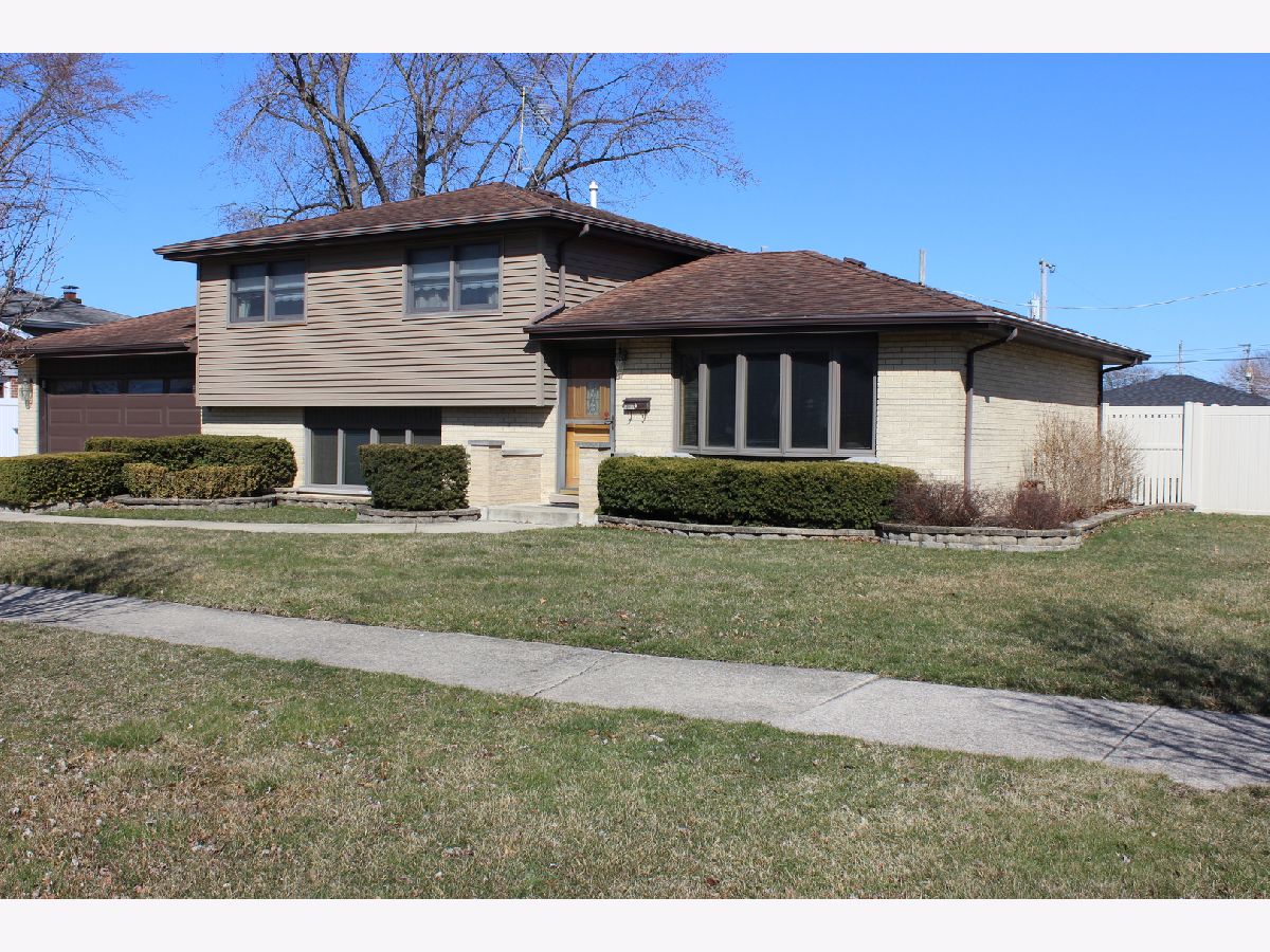 Homes Sold Crestwood Gardens Crestwood Illinois, 13831 Sandra