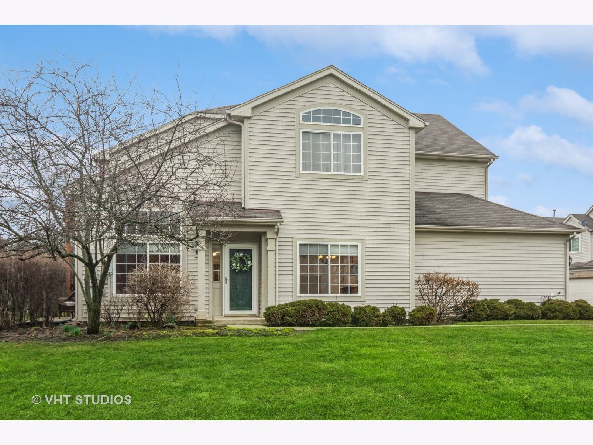 Townhomes Sold Shenandoah Townhomes Carpentersville Illinois, 3353 Blue Ridge