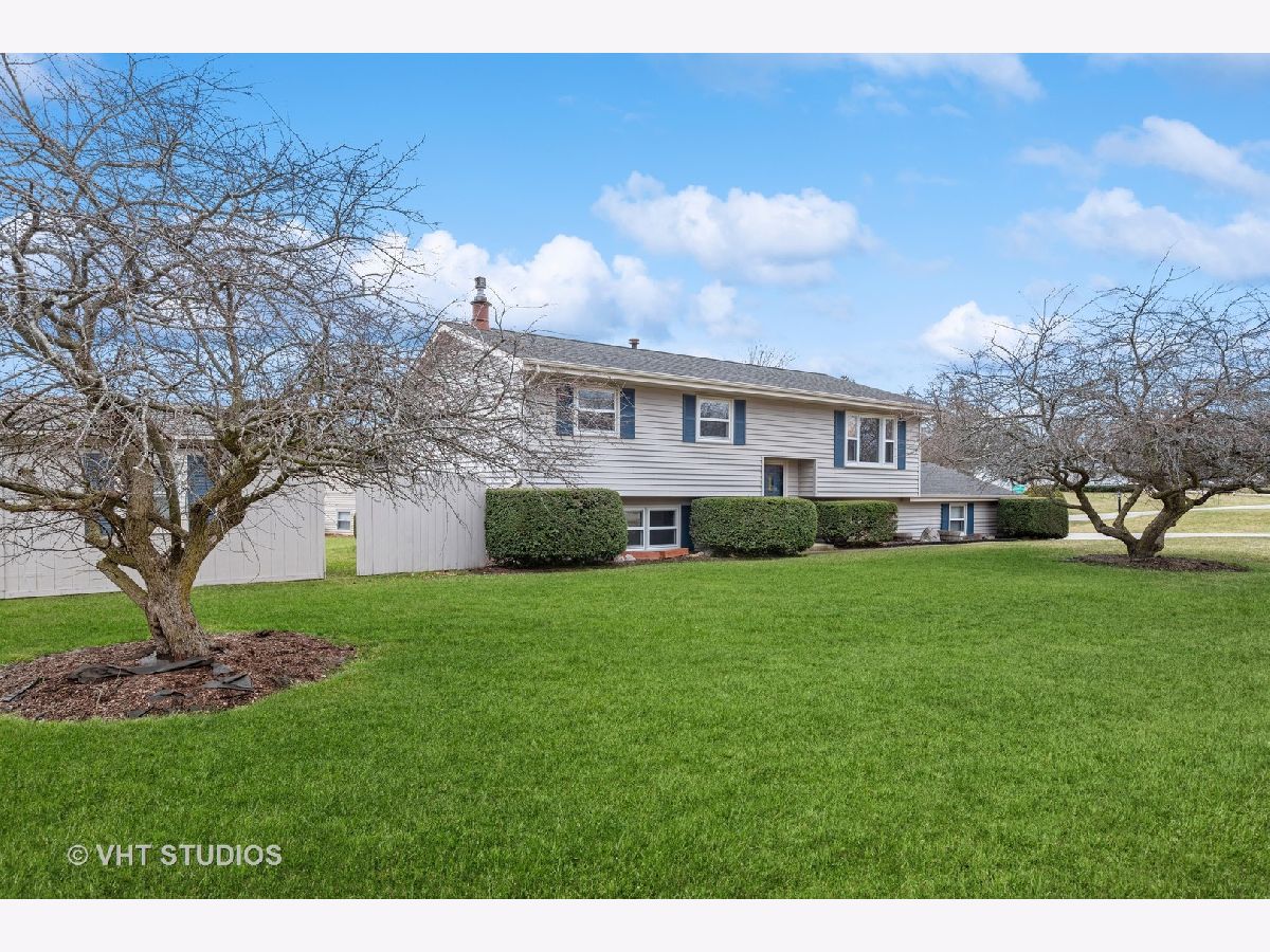 Homes Sold Pistakee Hills Mchenry Illinois, 911 Althoff