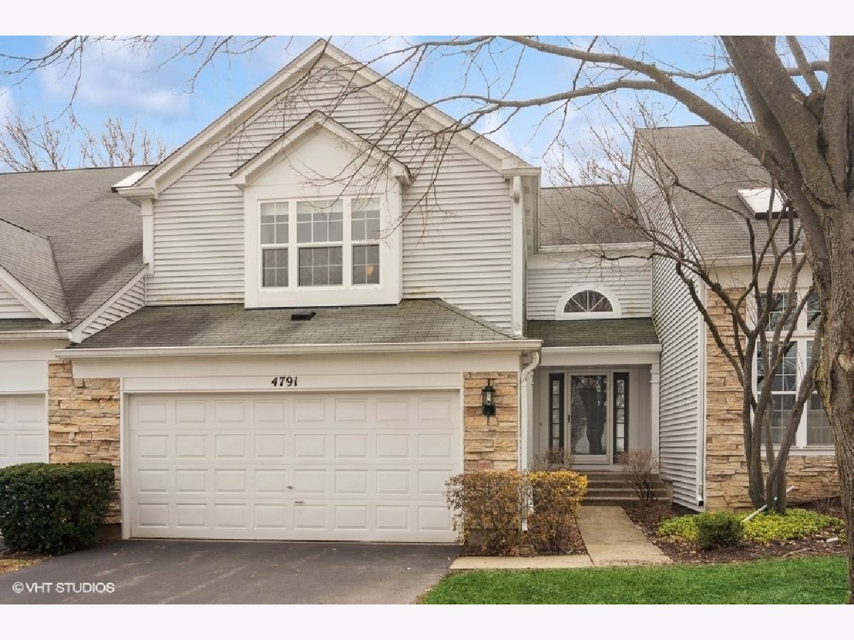 Townhomes Sold Hearthstone Hoffman Estates Illinois, 4791 Amber