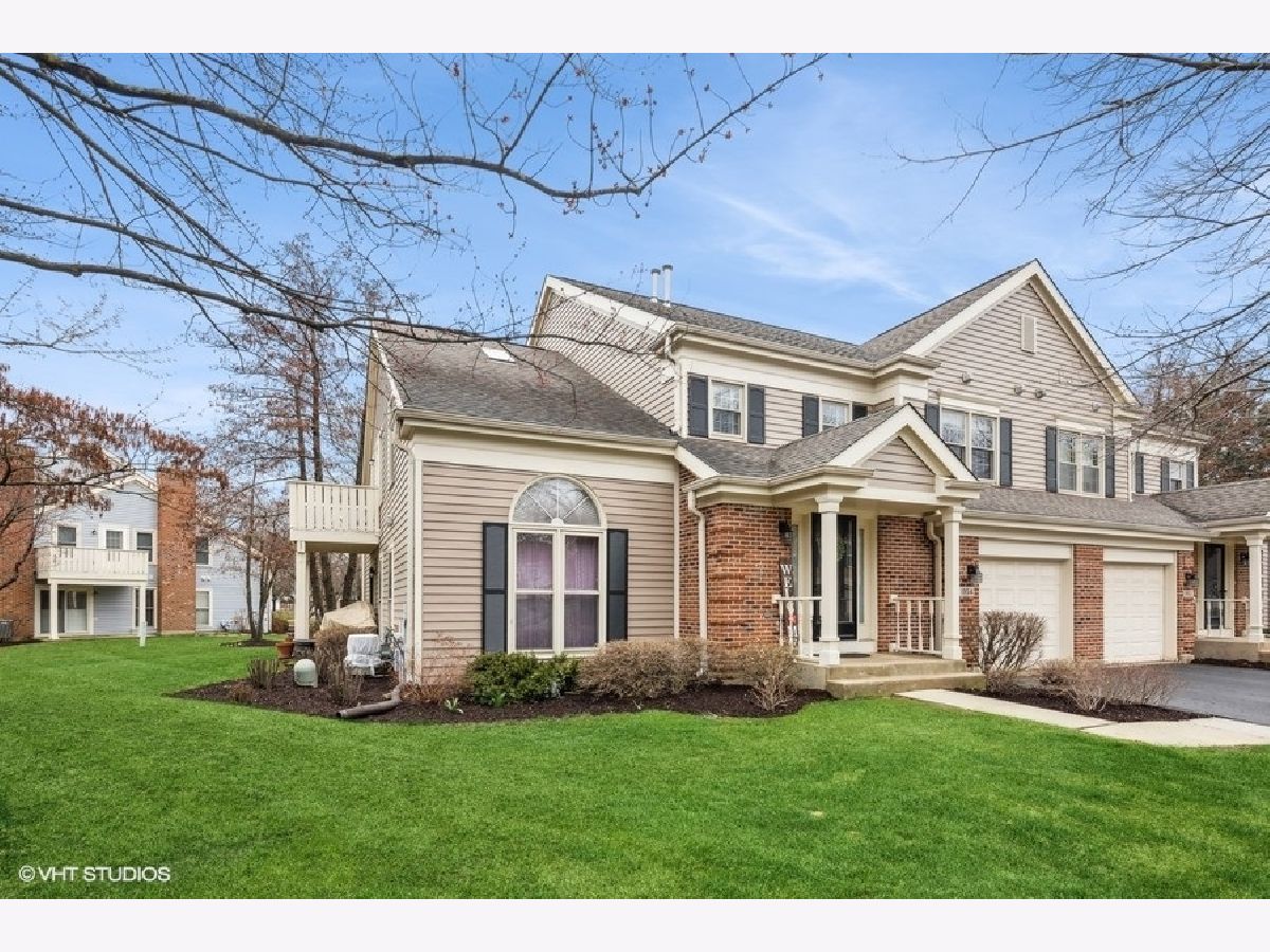 Lake Arlington Towne Arlington Heights IL, Townhomes & Condos & Homes