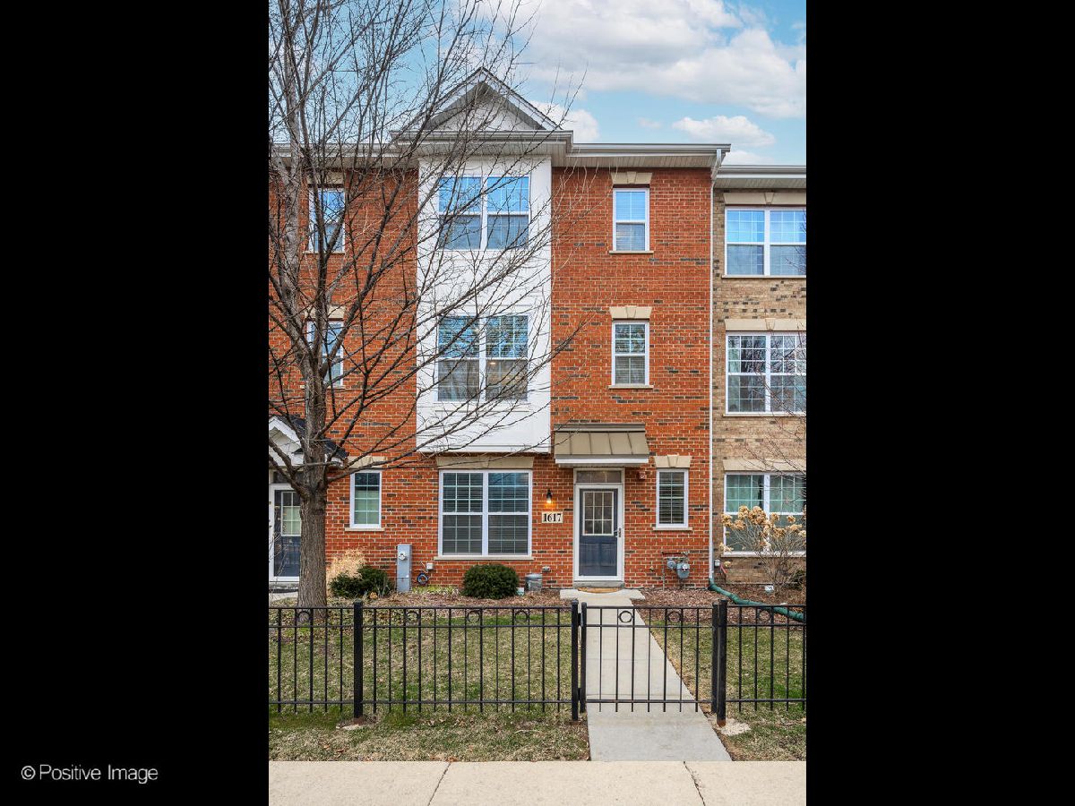 Townhomes & Condos Sold Church Street Village Evanston Illinois, 1617 Church