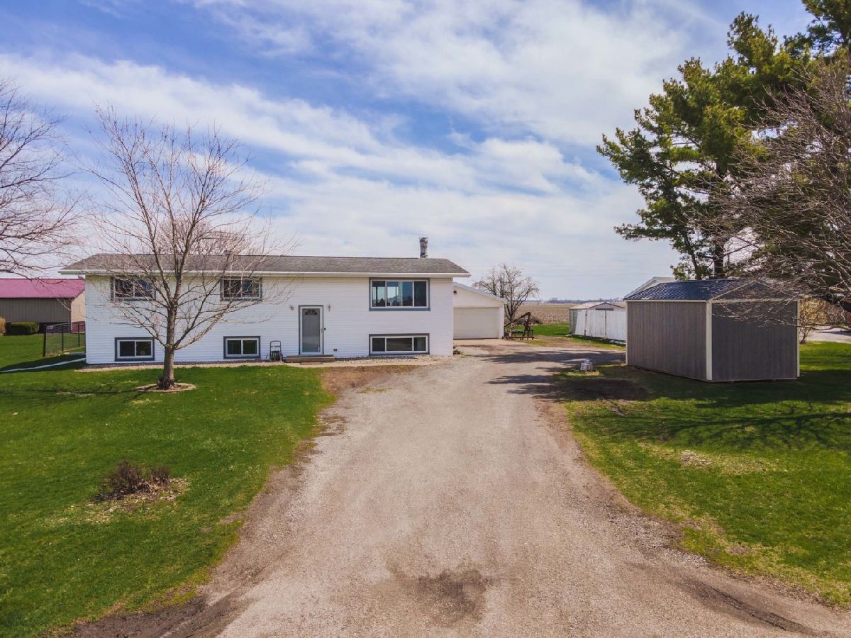  Sold Shirley Illinois, 9843 1250 East