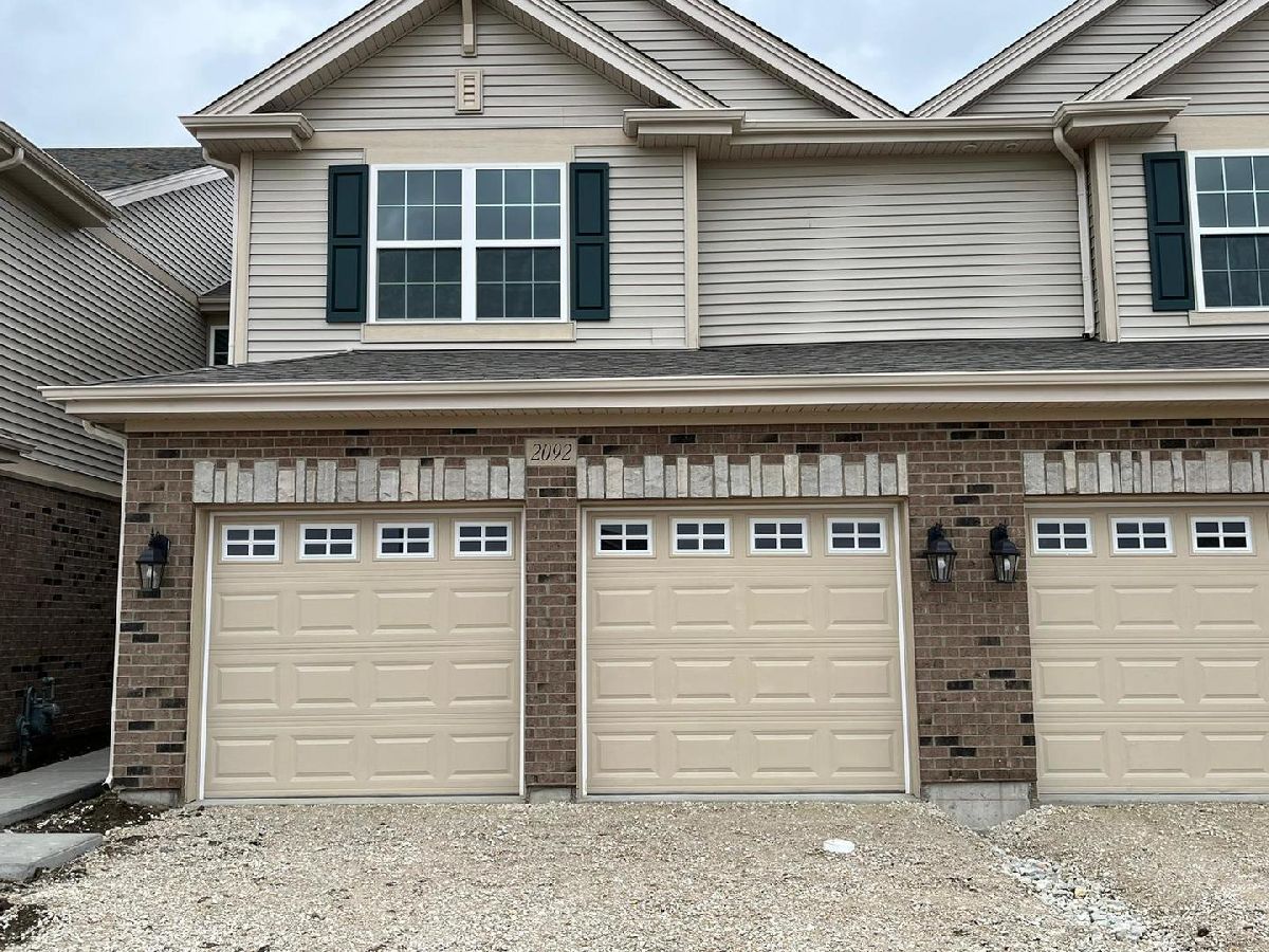 Townhomes Rented Deerbrook Place Aurora Illinois, 2092 Canyon Creek