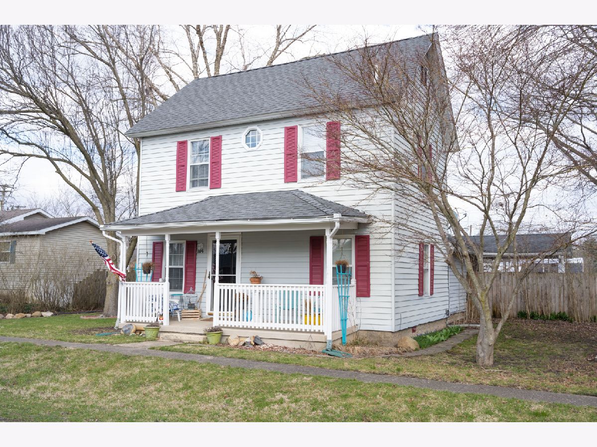  Sold Pesotum Illinois, 104 Hickory