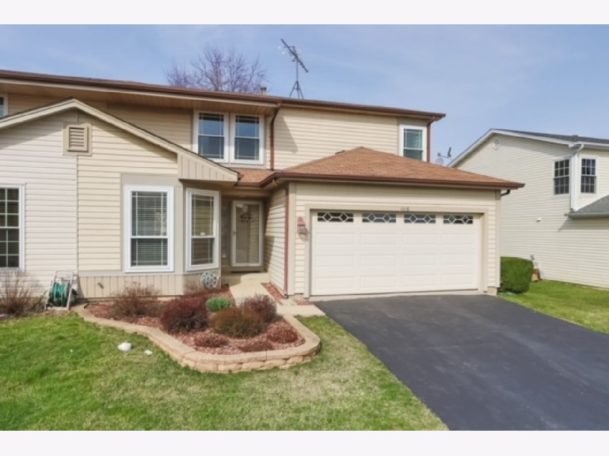 Townhomes Sold Southbridge Commons Schaumburg Illinois, 1016 Southbridge