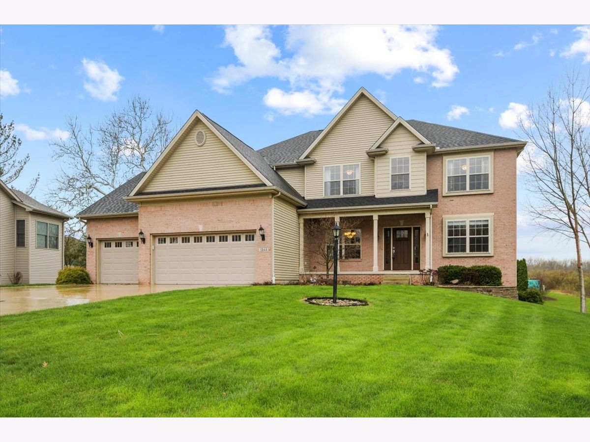 Homes Sold Lakes At Riverbend Mahomet Illinois, 1503 River Bluff