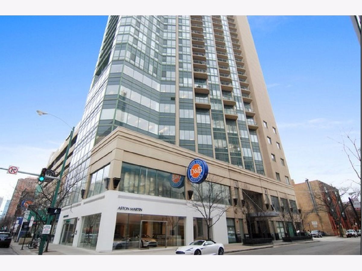 Condominiums Sold Gold Coast Galleria Chicago Illinois, 111 Maple