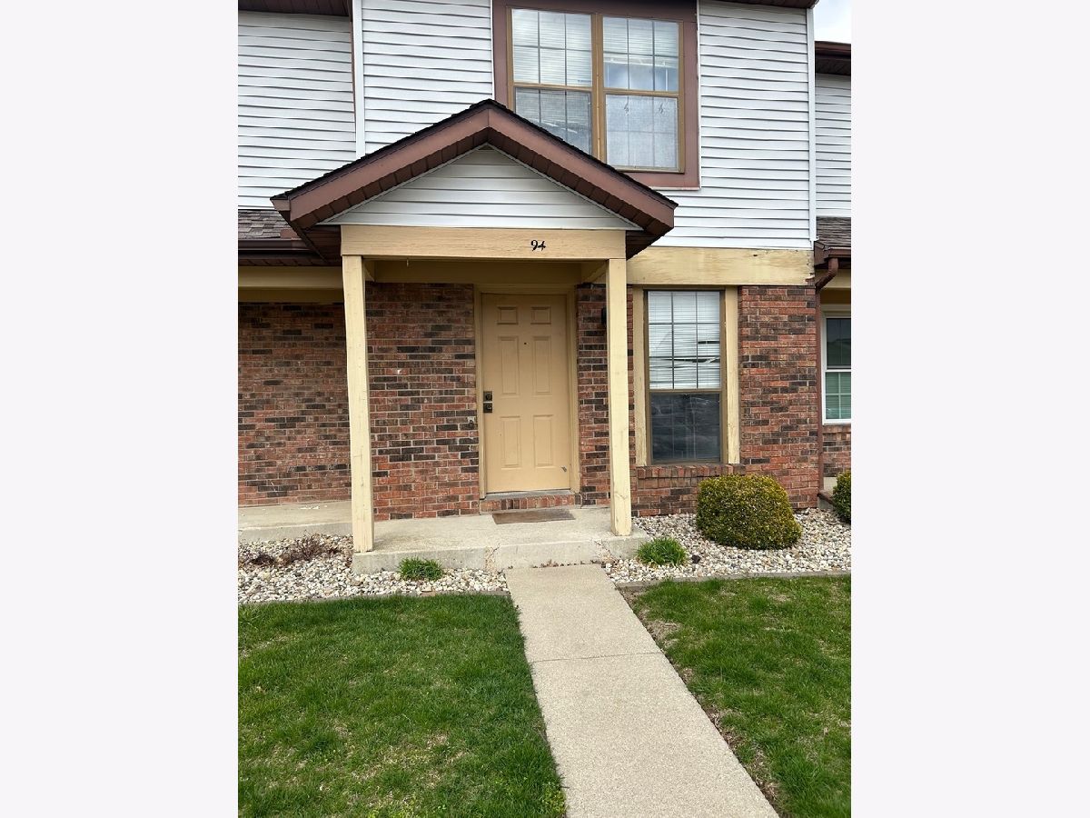 Condos & Townhomes Sold Woodridge Townhomes Normal Illinois, 700 Adelaide