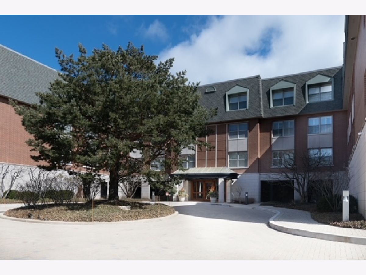 Condominiums Sold Park Claridge Highland Park Illinois, 800 Deerfield