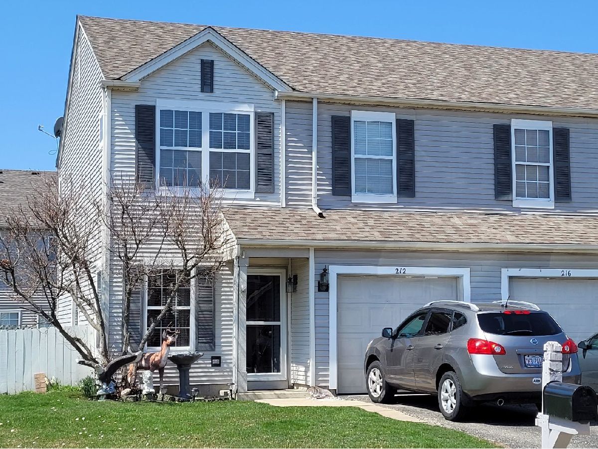 Townhomes & Homes Sold Heritage Place Romeoville Illinois, 212 Savannah