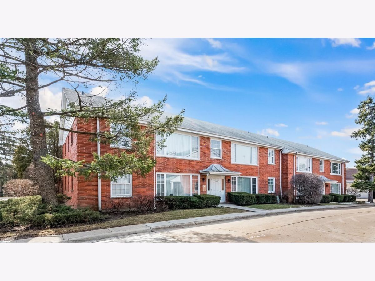 Condos & Townhomes Sold Plymouth Place Glenview Illinois, 1508 Plymouth