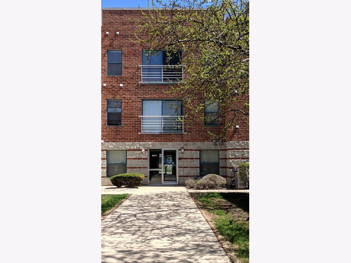 Condos & Townhomes & Homes Rented Kirchoff Meadows Rolling Meadows Illinois, 3275 Kirchoff