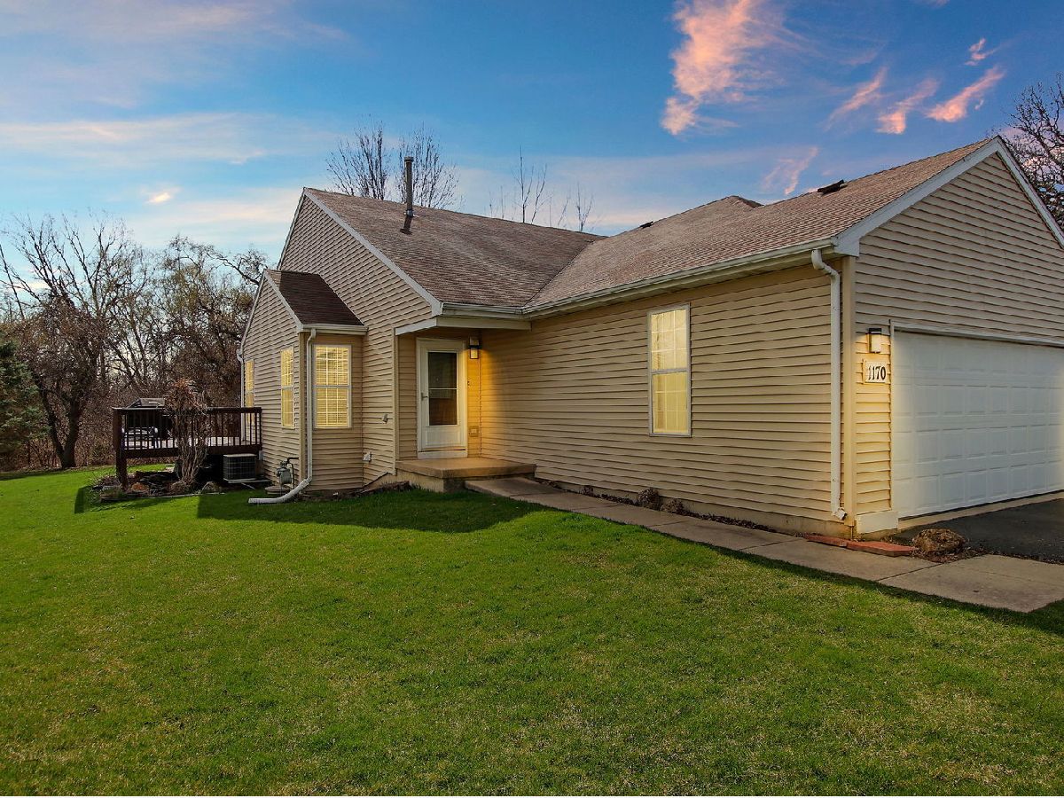 Townhomes Sold Cobblestone Woodstock Illinois, 1170 Pond Point