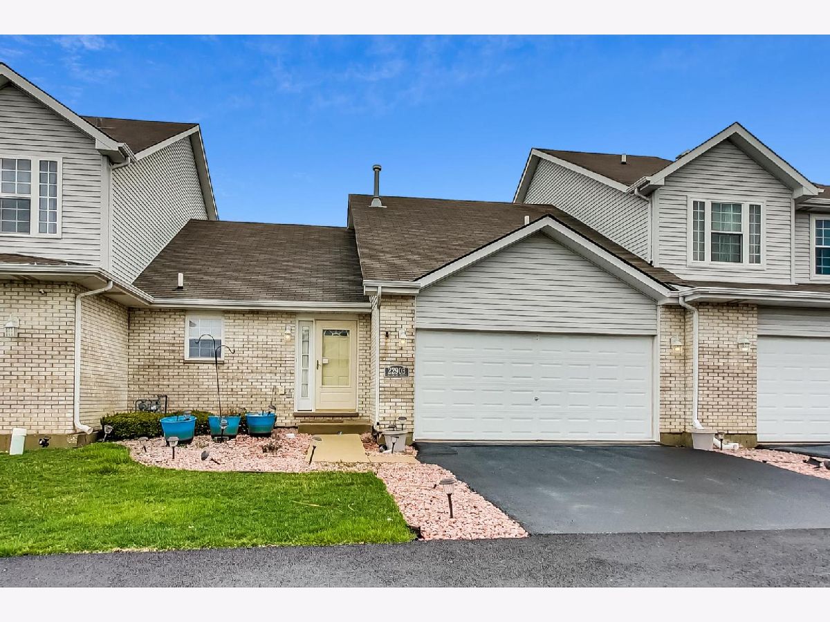 Homes & Townhomes Sold Greenfield Richton Park Illinois, 22903 Westwind