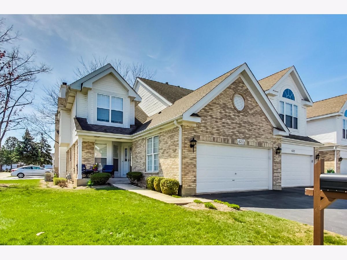 Townhomes Sold Citadel On The Pond Westmont Illinois, 630 Citadel