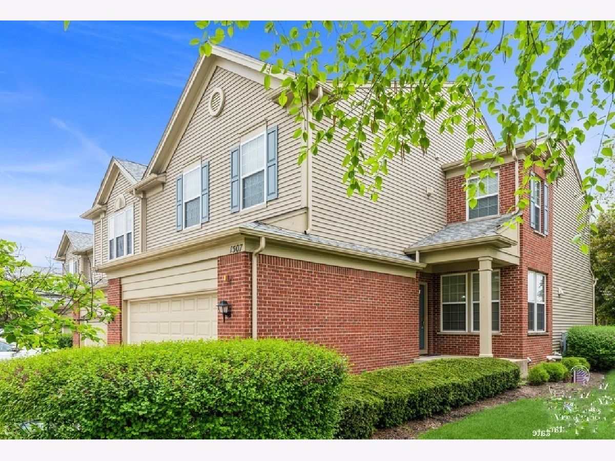 Townhomes & Condos Sold Forest Ridge Streamwood Illinois, 1507 Yellowstone