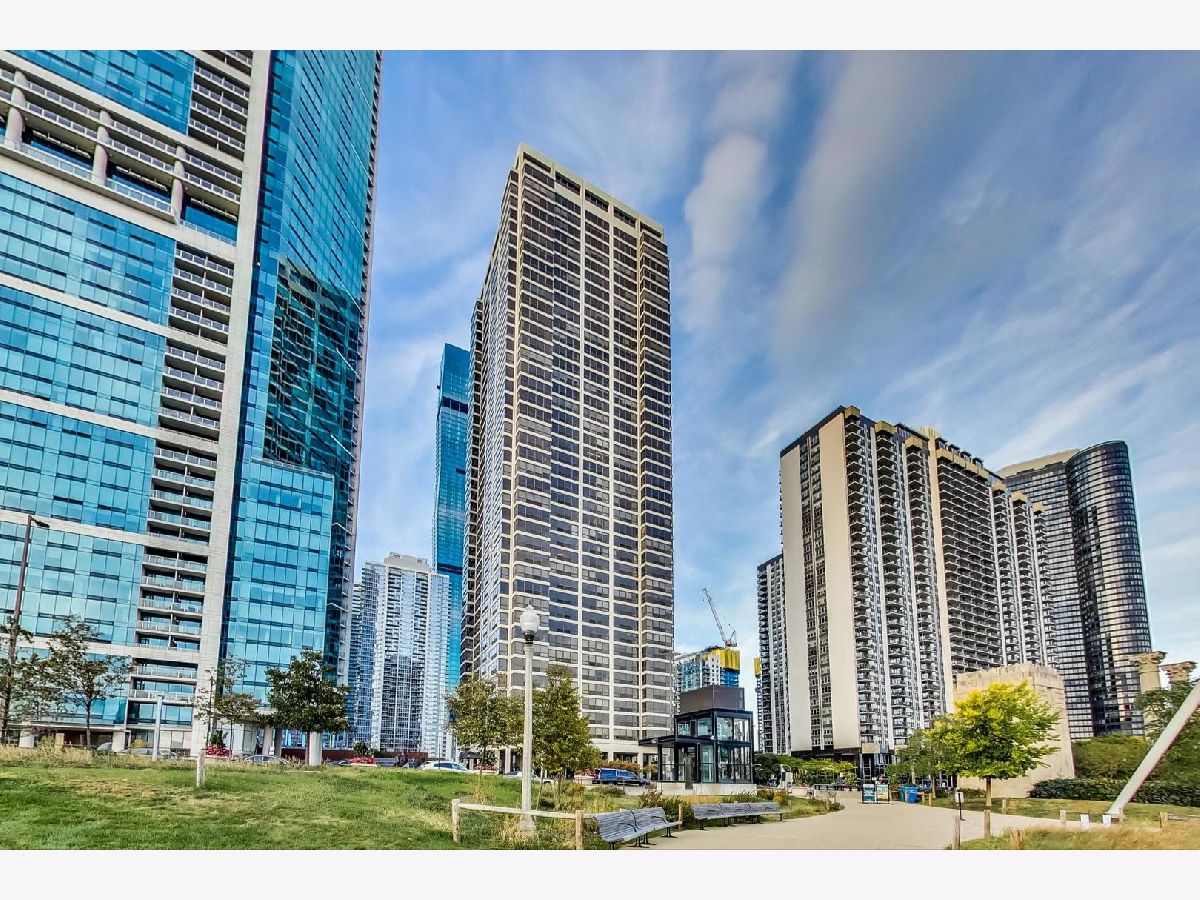 Condominiums Rented Buckingham Residences Chicago Illinois, 360 Randolph