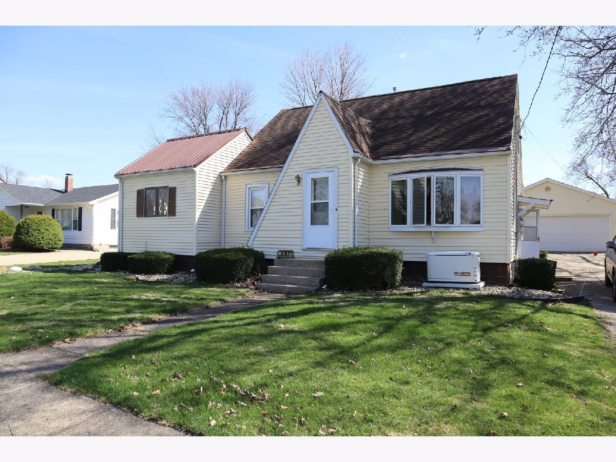  Sold Manlius Illinois, 207 Park
